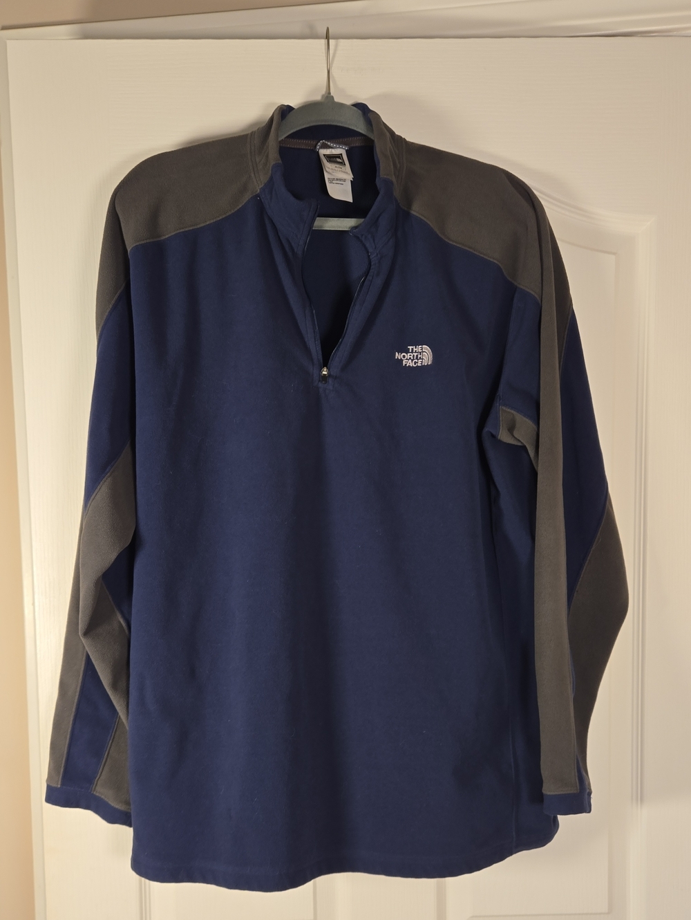 The North Face Navy and Gray Quarter-Zip Fleece Pullover Size XL